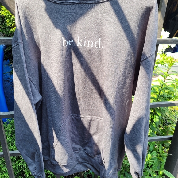 Be kind hoodie - Picture 2 of 2